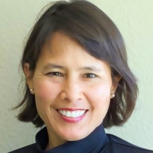 Ellen Chang Headshot